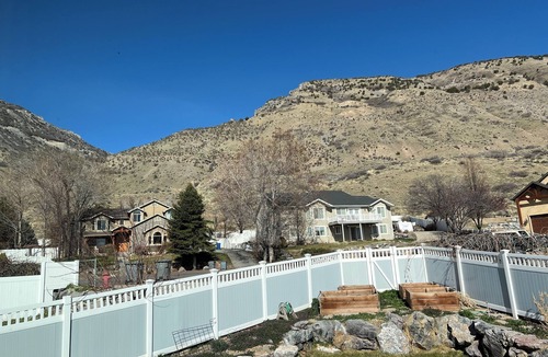Pleasant Grove Apartment | 5 minutes to trail heads! Spacious 3BR + Full Kitchen Apartment on Mountain Side