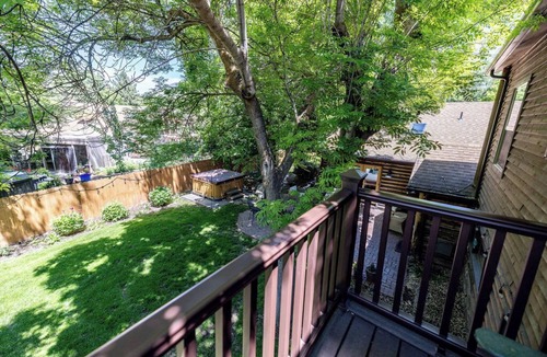 Holladay Cabin | 5BR Luxury Cabin w/Hot Tub near Canyons, Skiing & Hiking