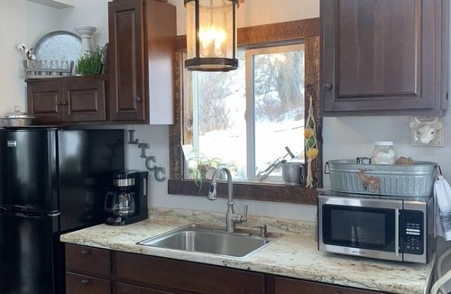 Gardiner Cabin | 5min to YNP & HotSprings 10acre horseranch Overlooking YNP@LittleTrailCreekCabin