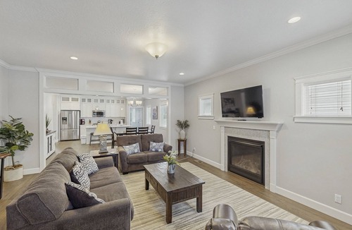 Coeur d'Alene House | 6th Street Retreat in Coeur d Alene