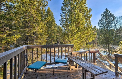 Island Park Cottage | A-frame Mtn Cabin ~ 35 Mi to Yellowstone NP!