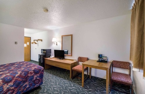Medora Bed & Breakfast | Actual driving 30 miles from Medora ND-MT BORDER TOWN Nearby Brewery Restaurant