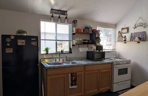 Riggins Cottage | Adorable 1-bedroom cottage with AC in charming Riggins