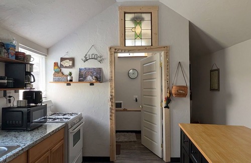 Riggins Cottage | Adorable 1-bedroom cottage with AC in charming Riggins