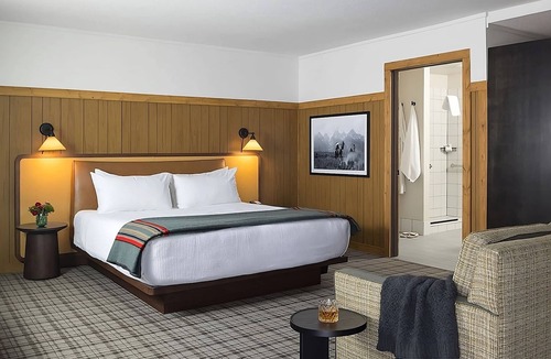 Jackson Hotel | All-Season Pool & Hot Tub at Retro Wyoming Lodge Ideal for Families