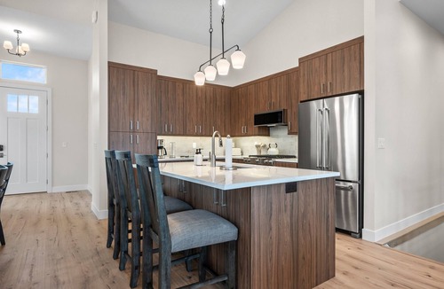 Wolf Creek House | Alpine Vista B9 | Hot Tub |Fire Pit |By Powder Mtn
