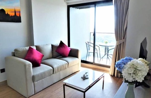 Chang Khlan Apartment | Amazing Sky River Suite