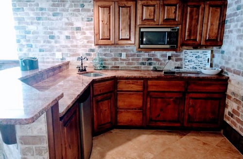 Sweetwater Cabin | Amazing view - Lake House Retreat with Mountain Cabin Warmth