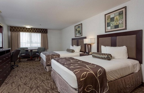 Idaho Falls Resort | AMAZING VIEW! ONE COMFY UNIT! COMPLETE WITH SPA, POOL, HOT-TUB
