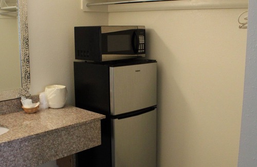 Pullman Hotel | American Travel Inn