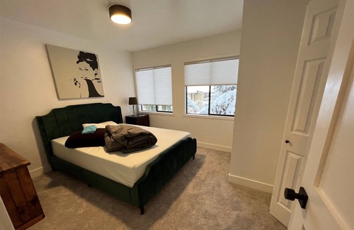 Ketchum Condo | Andora Villa #143, Modern 2 BR / 2Bath, Centrally Located, Close to Downtown