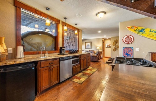 Deadwood Cabin | Antelope Acres Lodge - Access to Pool!