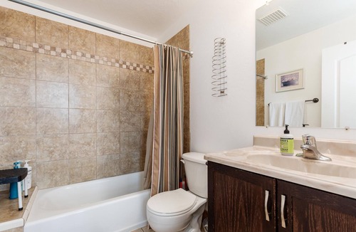 Harbor Village Cabin | Aspen Cabin with Private Hot Tub and Gorgeous Views of Bear Lake