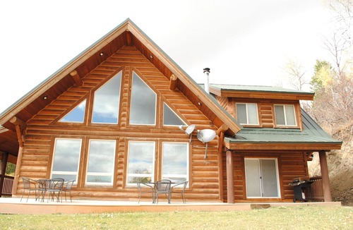 Soda Springs Cabin | Aspen Ridge - Scenic Mountain Cabin Retreat that Borders Nat'l Forest
