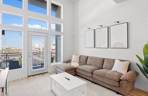 People's Freeway Apartment | Balcony & Beautiful Mountain View with Free Parking