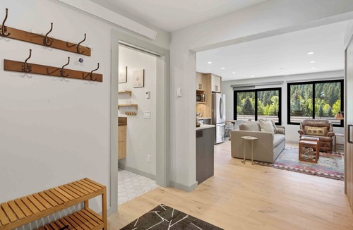 Warm Springs Condo | Baldy Bungalow | Mtn. Views + Close to Slopes