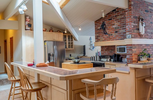 Warm Springs House | Baldy View Home - Sunny Home with Mountain Views & Large Private Yard