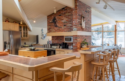 Warm Springs House | Baldy View Home - Sunny Home with Mountain Views & Large Private Yard