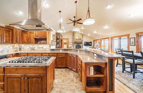 Victor House | Basecamp Stays: Upscale Retreat, Hot Tub, Mtn View