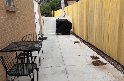 Cottonwood Heights Apartment | Basement apartment in the heart of Cottonwood