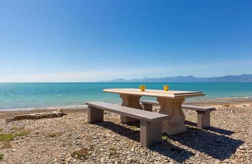 Ruby Bay House | Beachfront Ruby Bay - Mapua Beach House