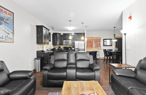 Bear Hollow Village Condo | Bear Hollow 3203 | Private Patio | Near Outlets | 2 Hot Tubs | Pool
