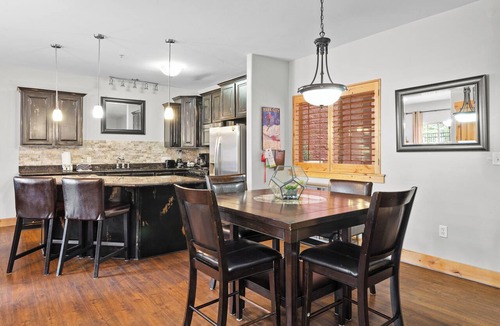 Bear Hollow Village Condo | Bear Hollow 3203 | Private Patio | Near Outlets | 2 Hot Tubs | Pool