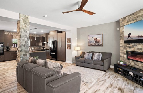 Bear Hollow Village House | Bear Hollow 5658 | Private Hot Tub | Near Outlets | Pool