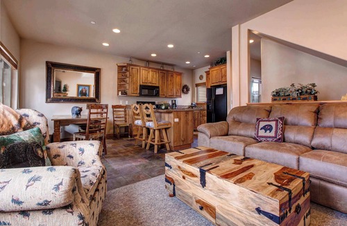 Bear Hollow Village Condo | Bear Hollow Village-Updated Home with Hot Tub, Fitness Center, & Pool Access