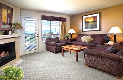 Harbor Village Resort | Bear Lake | Cozy Lake Retreat | Pool + Lake | 2BR Queen