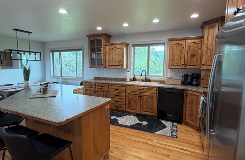 Moreland Other | Beautiful 4-bedroom Riverside Retreat with AC in peaceful Firth