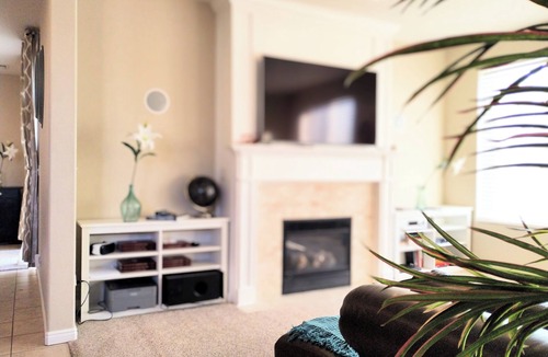 North Salt Lake House | Beautiful bright 4 bedroom house just 15 minutes from the SLC airport