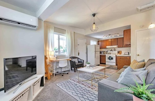 Canyon Rim Apartment | Beautiful Canyon Rim, Self Check-In, Parking