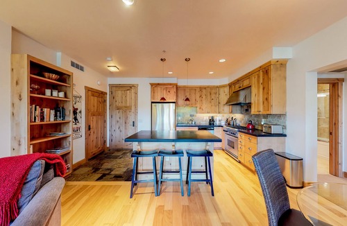 Elkhorn Village Condo | Beautiful condo close to skiing & Pet-Friendly!