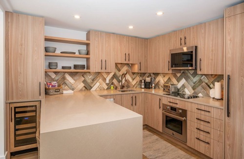 Warm Springs Condo | Beautiful Edelweiss Condo steps from Warm Springs Lodge