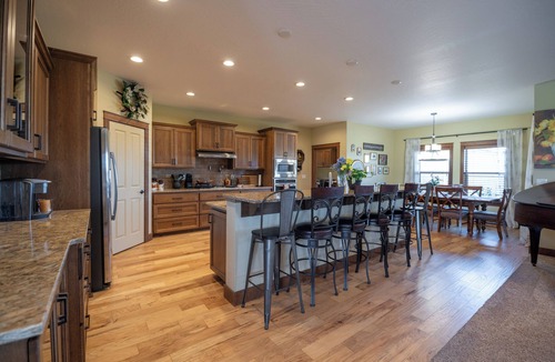 Rathdrum House | Beautiful Farm House with Hot Tub, Game Room and More!