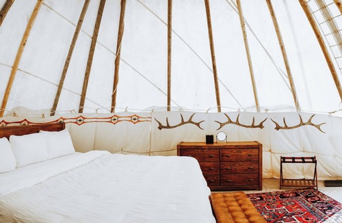 Gardiner Resort | Beautiful Glamping Tipi at Yellowstone. 2 Queen Beds, Private Bath, ages 5+.