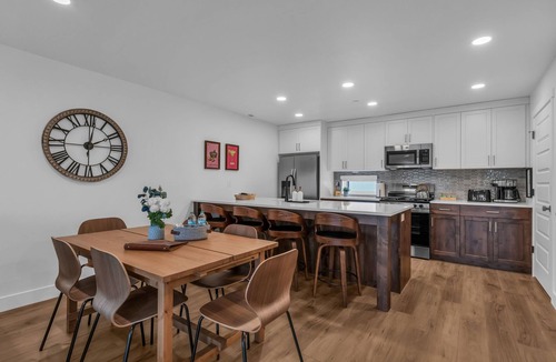 Downtown Salt Lake City House | Beautiful New 4-bedroom townhome in Salt Lake City