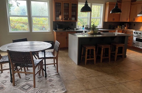 Gig Harbor House | Beautiful private 5 bed, 4 bath home near parks and puget sound in Gig Harbor!