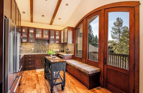 Elkhorn Condo | Beautiful Sun Valley Lodge II Penthouse, sleeps 8 with amazing views of Baldy