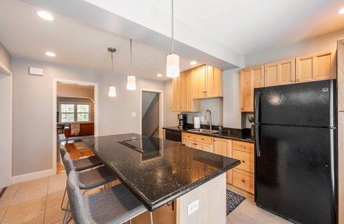 Downtown Salt Lake City House | BEST LOCATION DOWNTOWN, DESIGNER FURNISHINGS