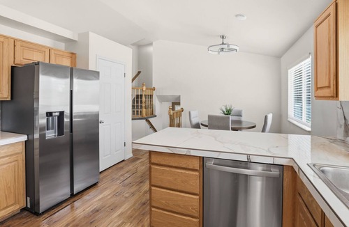Roy House | Best Location Private Home w Spa+Gazebo+Huge Full Fenced Yard+Pets Ok+Fiber Wifi