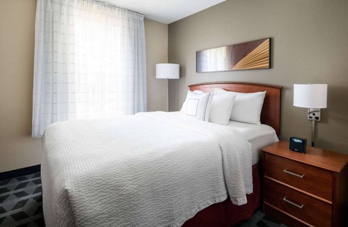 Renton Hotel | Better Choice for your Vacation! Pet-Friendly, Close to Seattle Chinese Garden