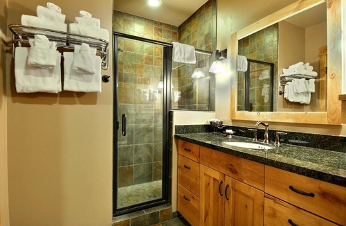 Big Sky Resort | Big Sky Resort Village Center
