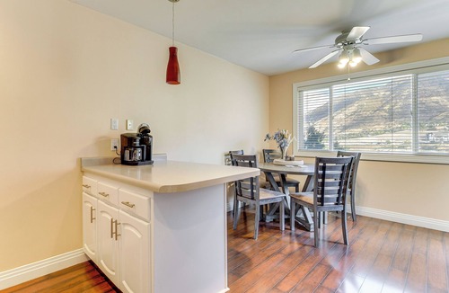 Cottonwood Heights House | Big Space, Bigger View! Cottonwood Canyon Retreat