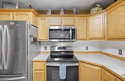 Missoula House | Blackfoot Riverfront House with Hot Tub & Relaxing Views- Minutes to KettleHouse