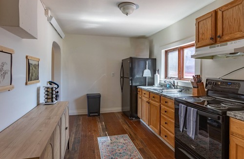 Driggs Cabin | Blue Cabin - Downtown Retreat, Minutes to Yellowstone & Jackson Hole