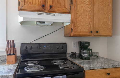 Driggs Cabin | Blue Cabin - Downtown Retreat, Minutes to Yellowstone & Jackson Hole
