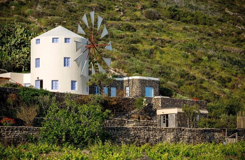 Imerovigli Villa | Blue Windmill Santorini luxury villa with Private Heated Pool and sea view
