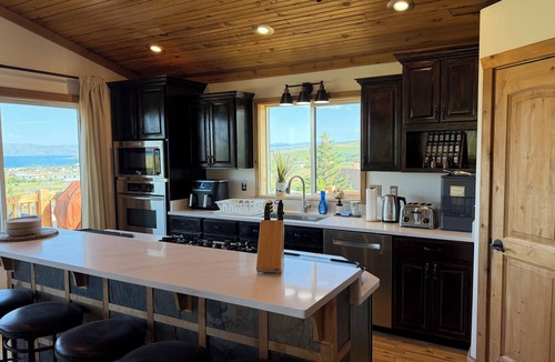 Garden City House | BlueBear Lodge: Bear Lake Family & Pet Friendly Retreat, Hot Tub, Sleeps 12
